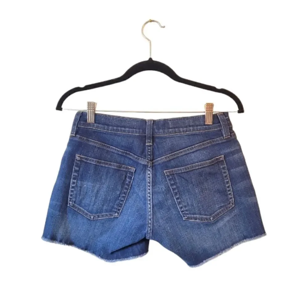 J. Crew size 24